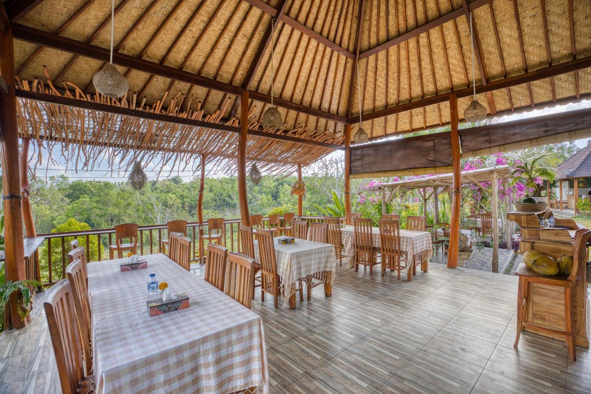 Bagia Bungalows Batumadeg Buitenkant foto