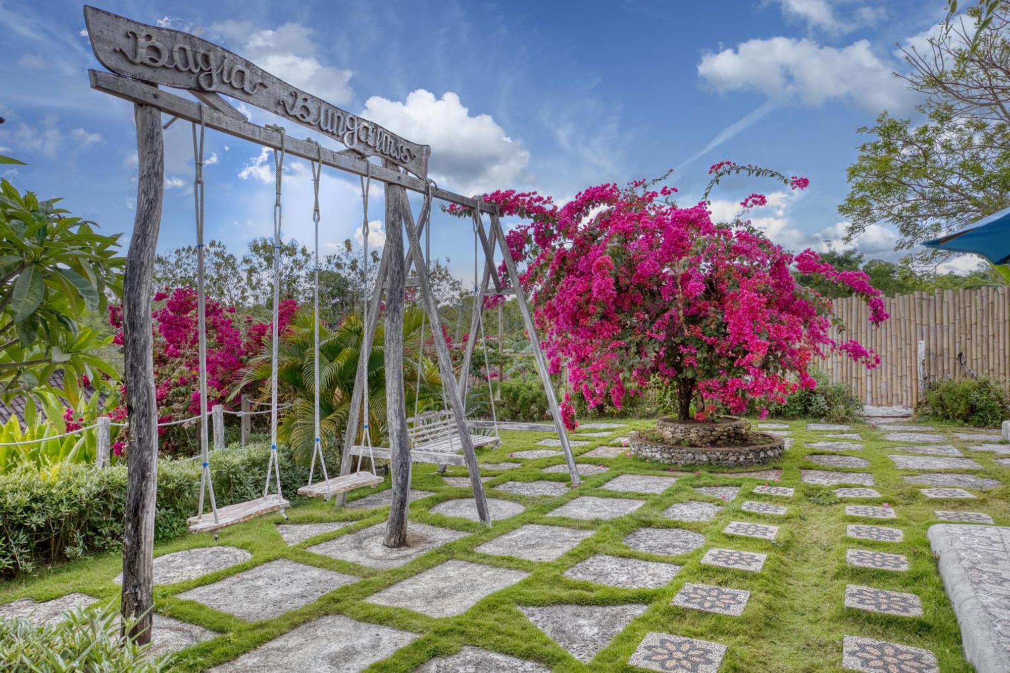 Bagia Bungalows Batumadeg Buitenkant foto