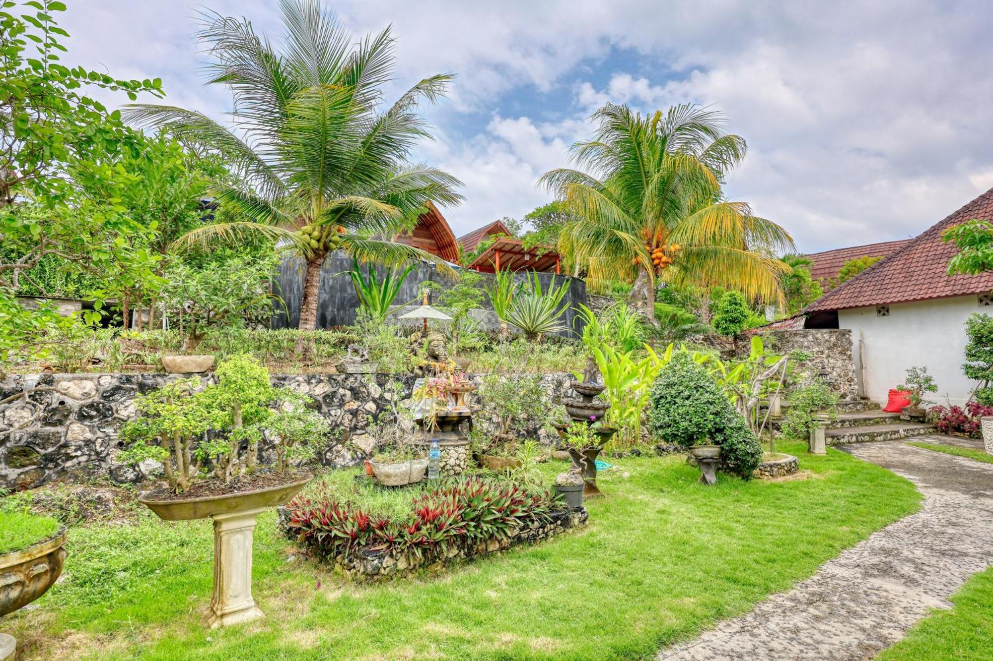 Bagia Bungalows Batumadeg Buitenkant foto