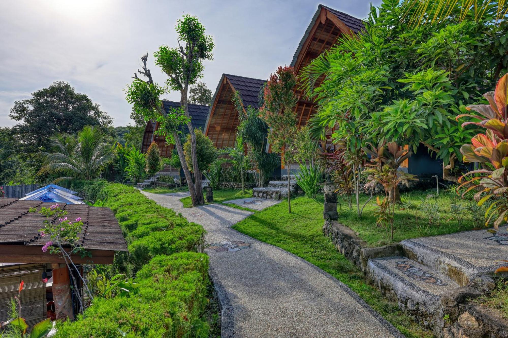 Bagia Bungalows Batumadeg Buitenkant foto