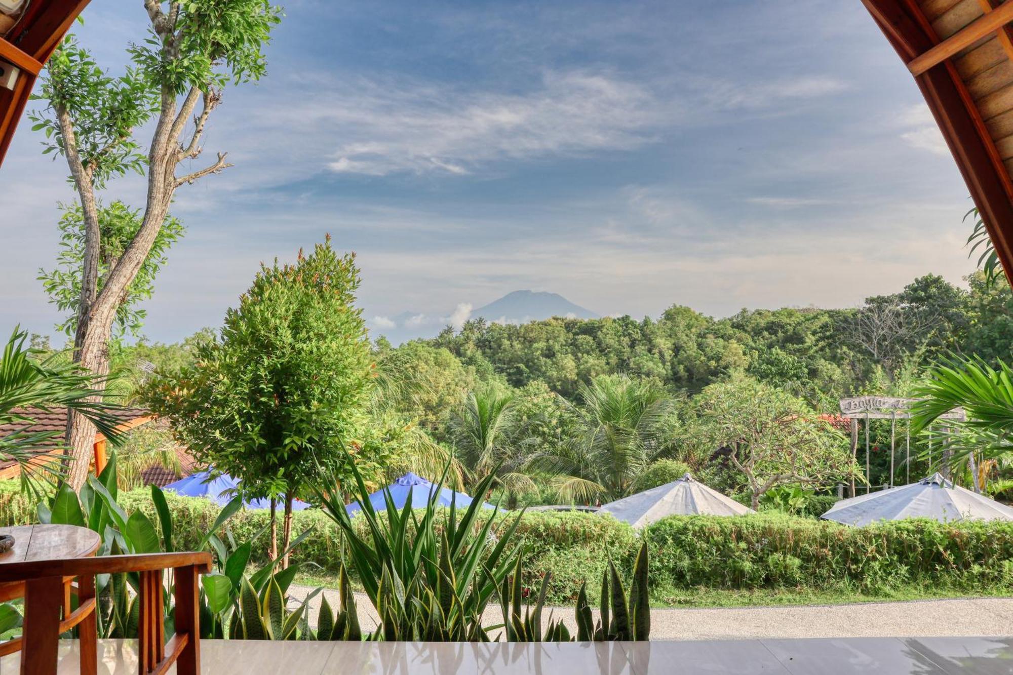 Bagia Bungalows Batumadeg Buitenkant foto