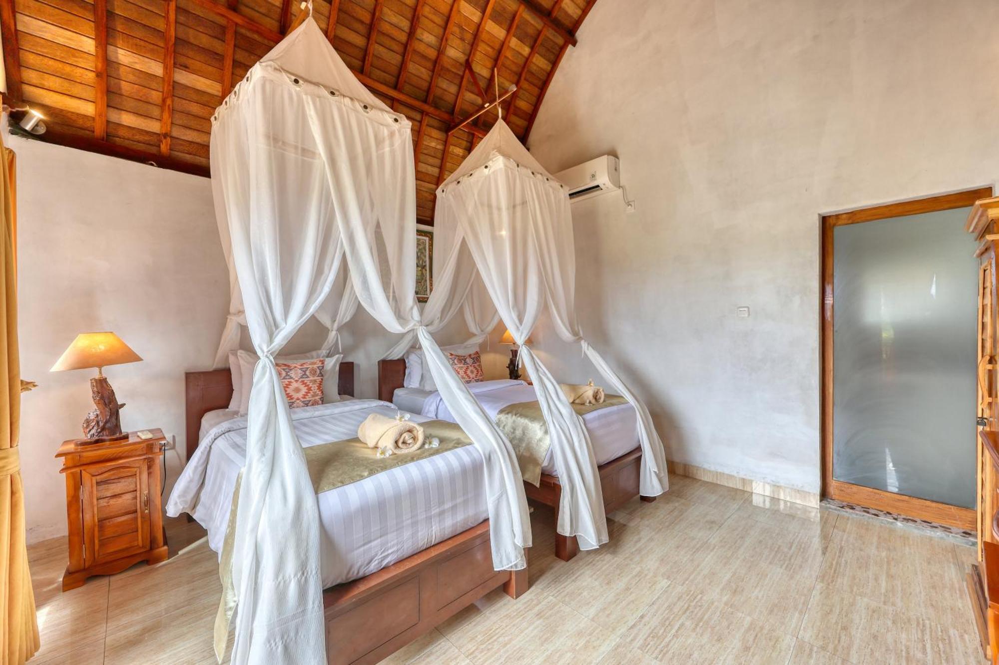 Bagia Bungalows Batumadeg Kamer foto