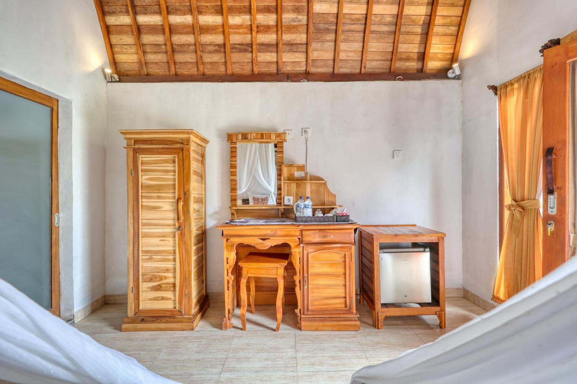 Bagia Bungalows Batumadeg Kamer foto